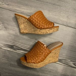 Charles By Charles David Woven Brown Leather Wedges Open Toe